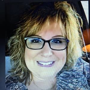 Meet your Posher, Crystal